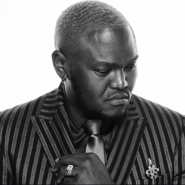 Oluwatosin Ogundadegbe - Fashion and Lifestyle